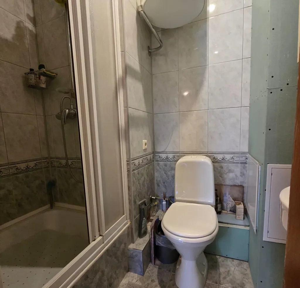 Salles de bain - 4-Bedroom Apartment with Balcony in Klaipėda