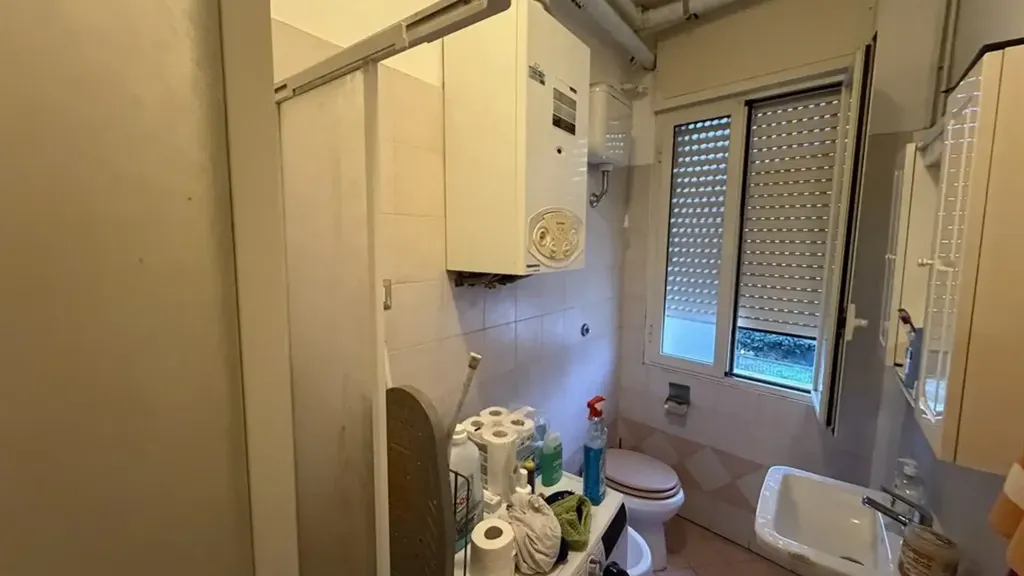 Salles de bain - Apartment with Garden Access in Ravenna