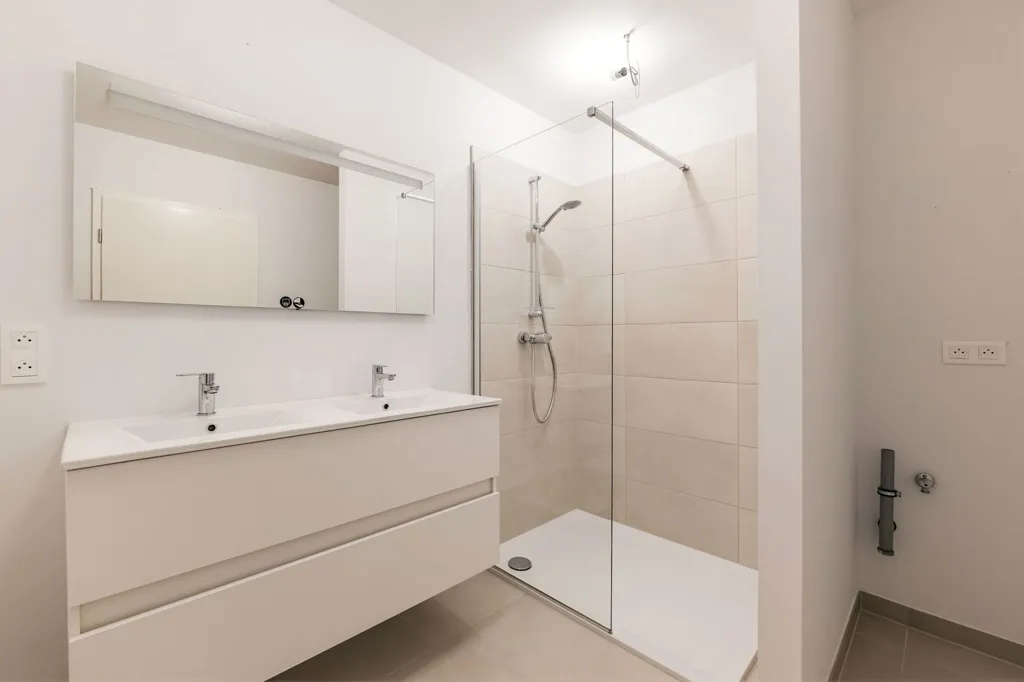 Baños - Apartment with Terrace in Namur City Centre