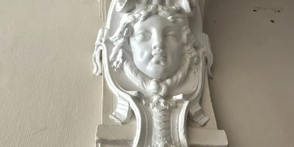 Toad - Victorian Mansion in Liège