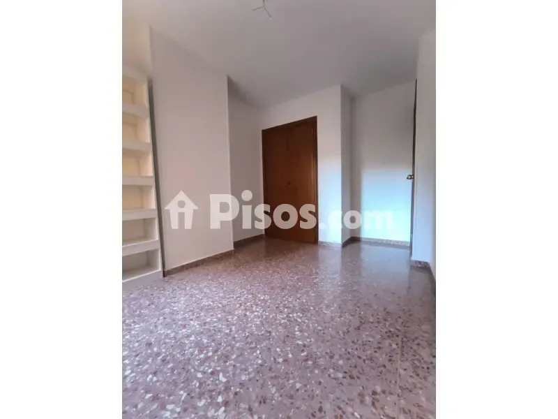 Esik - Apartment with Balcony in Valencia