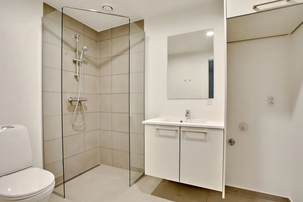 Vannitoad - Bright Apartment with Balcony in Aalborg
