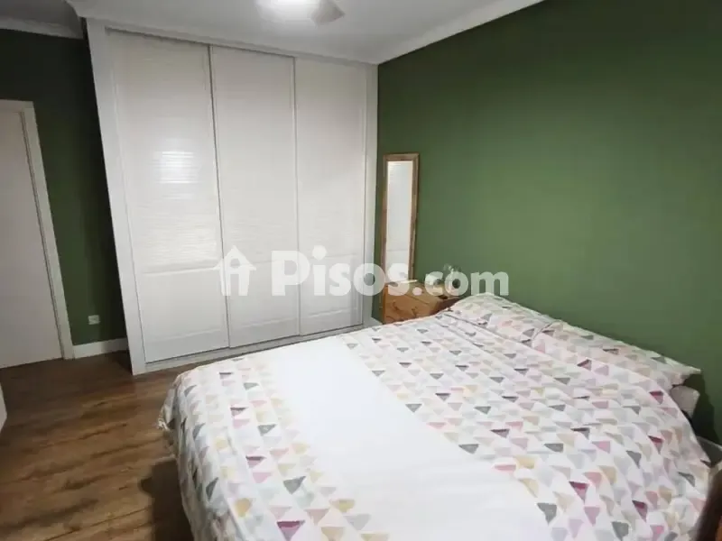 Dormitorios - Piso con balcón en Parque Lineal, Albacete