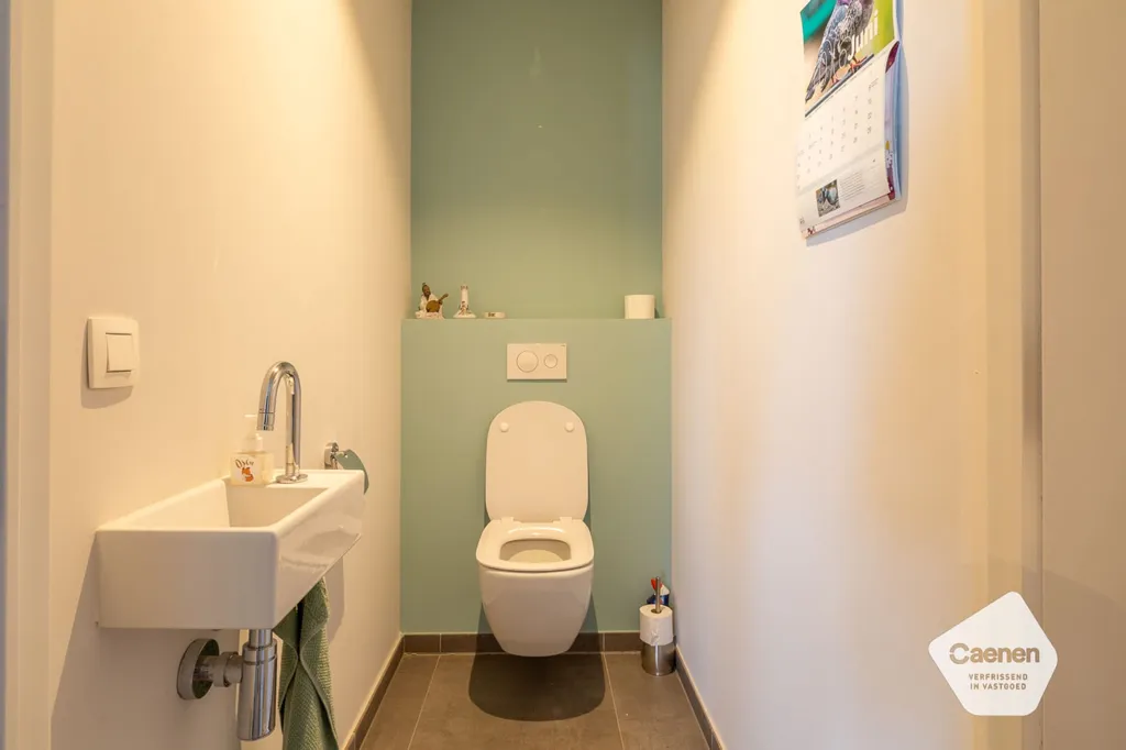 Salles de bain - Appartement moderne avec terrasse près de la mer à Lombardsijde
