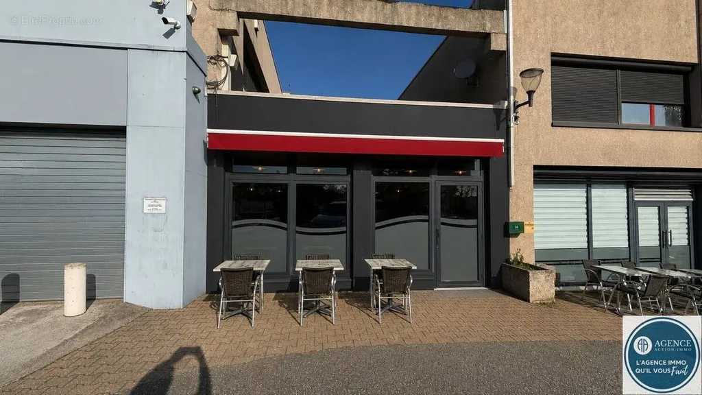 Exterior - Pizzeria with Terrace in Davézieux