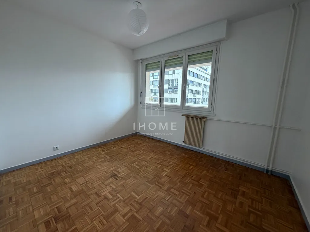 Rooms - Bright 2-Bed Apartment in Le Mans Centre