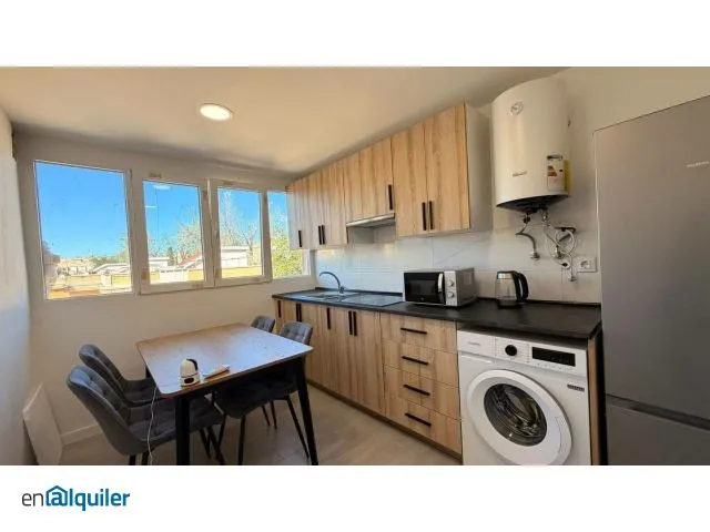 Cuisine - Bright Apartment with Air Conditioning in Beteró, Valencia