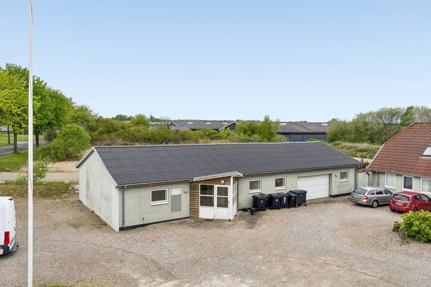 Õhuvaade - Office Space with Adjacent Plot in Rødekro