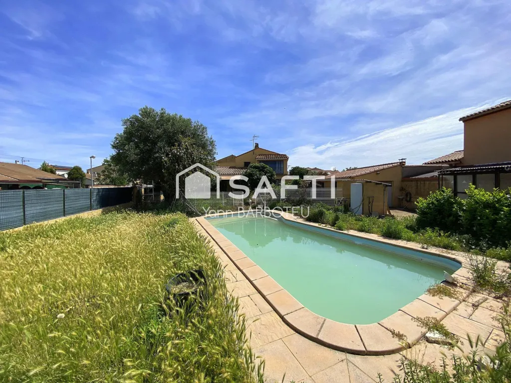 Pool - Rustic House with Pool near Perpignan