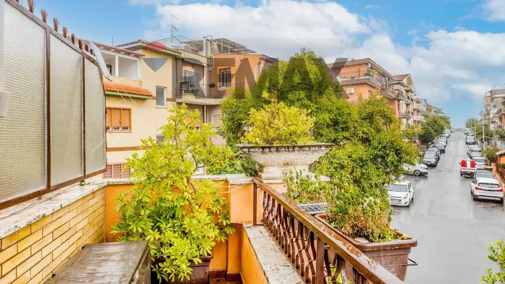 Balcon - Ristrutturato Triplex with Terrace in Roma
