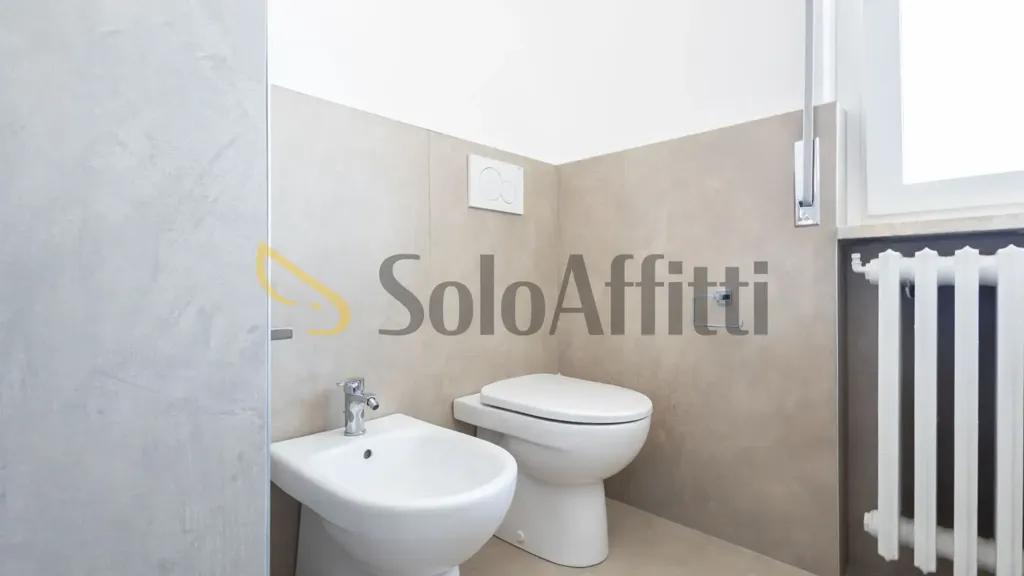 Vannitoad - Modernised 2-Bed Flat with Balcony in Lainate