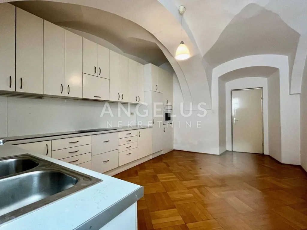 Cuisine - Four-Bedroom Apartment in Historic Zagreb