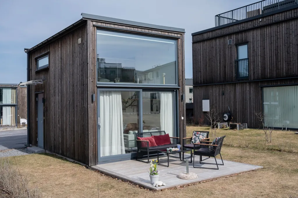 Välivaade - Studio Flat with Garden in Högmora, Huddinge