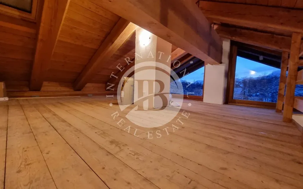 Toad - New Chalet with Mountain View near Ski Slopes