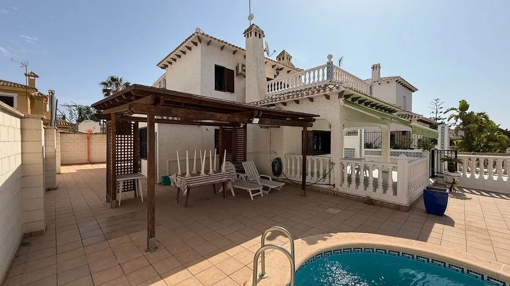 Bassein - Rustic Chalet with Pool in La Zenia