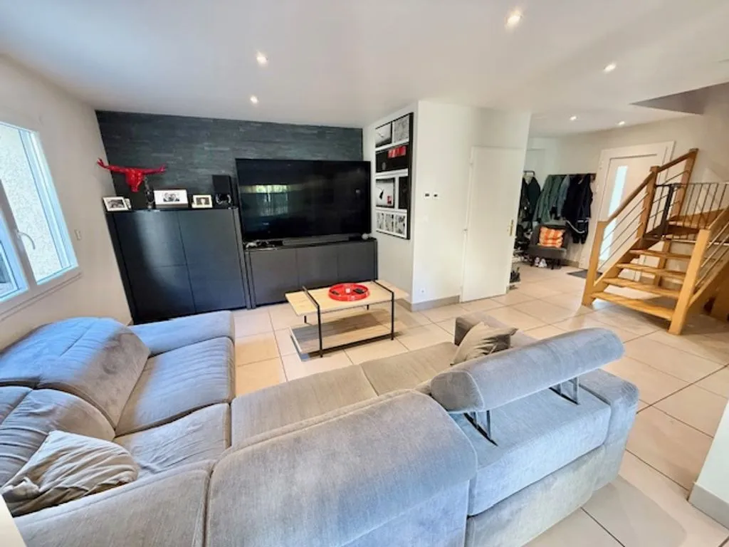 Living Room - Linked Villa with Large Terrace in Saint-Genis-Pouilly