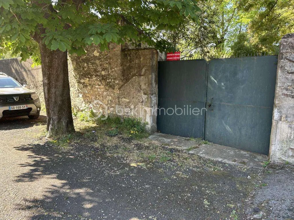 Välivaade - Constructible Plot with Well in Bédarieux