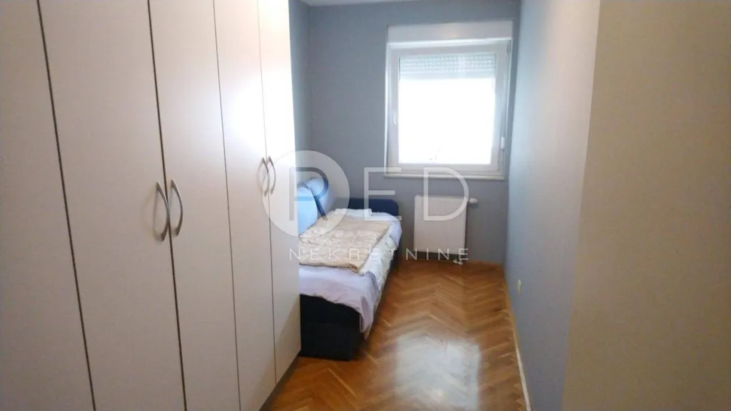 Magamistoad - Spacious Flat with Loggias in Osijek Centre