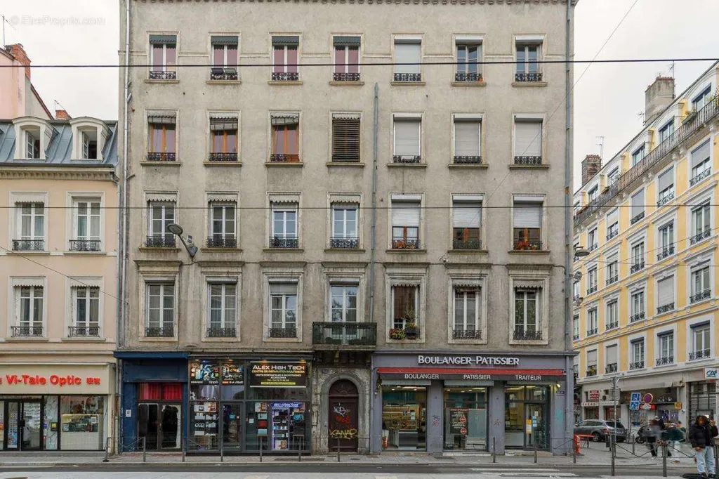facade