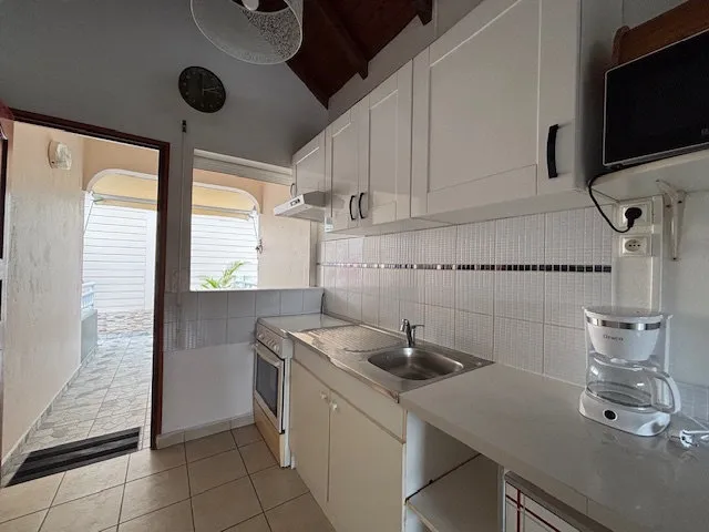 Cucina - Two-Bedroom Flat with Terrace in Petit-Bourg