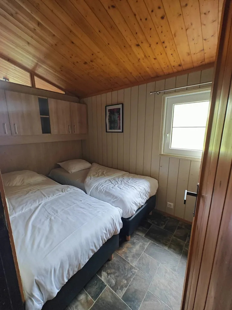 Chambres - Chalet avec Vue dans le Parc Vallee les Etoiles à Hastière