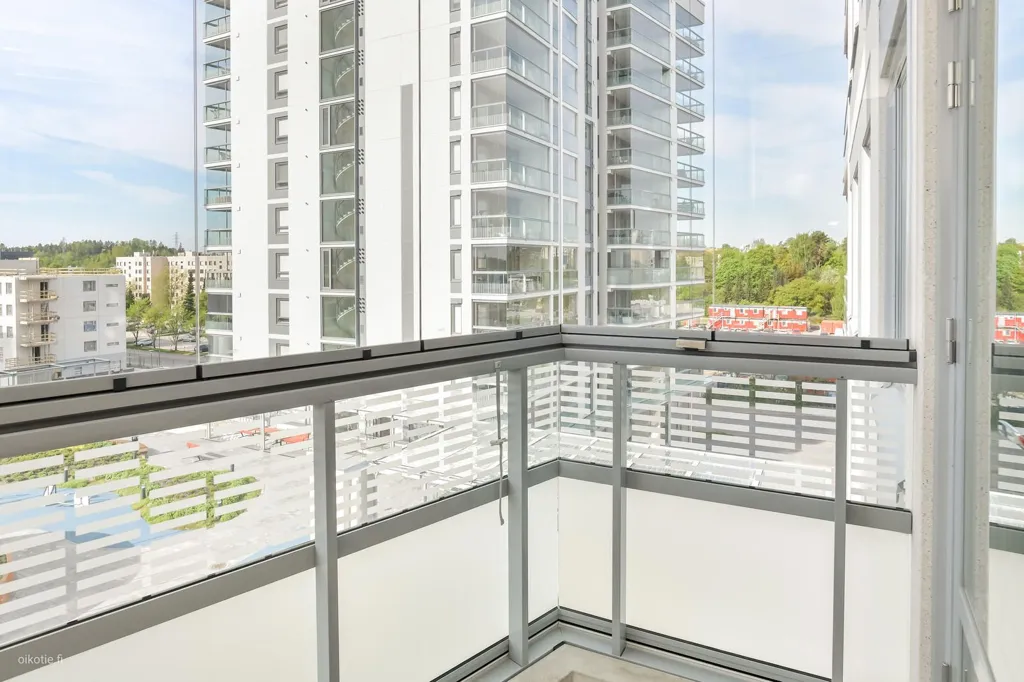 Rõdu - Modern Studio with Balcony in Vermonniitty, Espoo