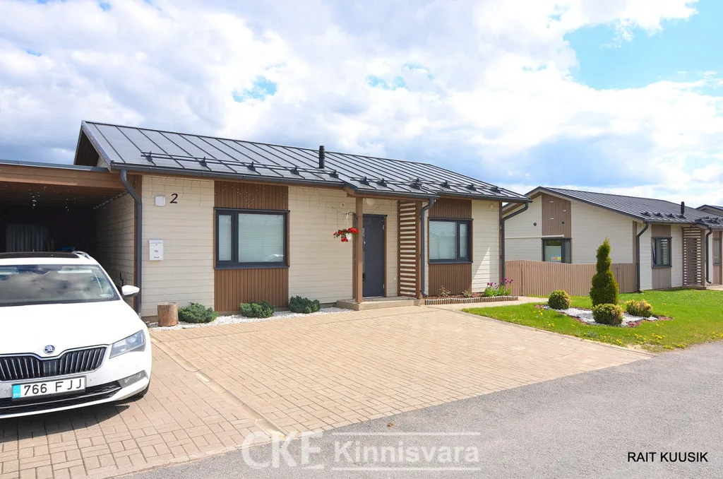 Extérieur - Four-Bedroom House with Terrace in Tõrvandi