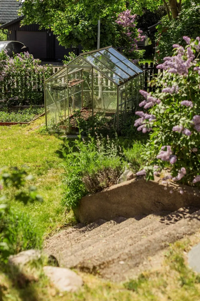 6-toaline maja asukohas Lidingö kommun