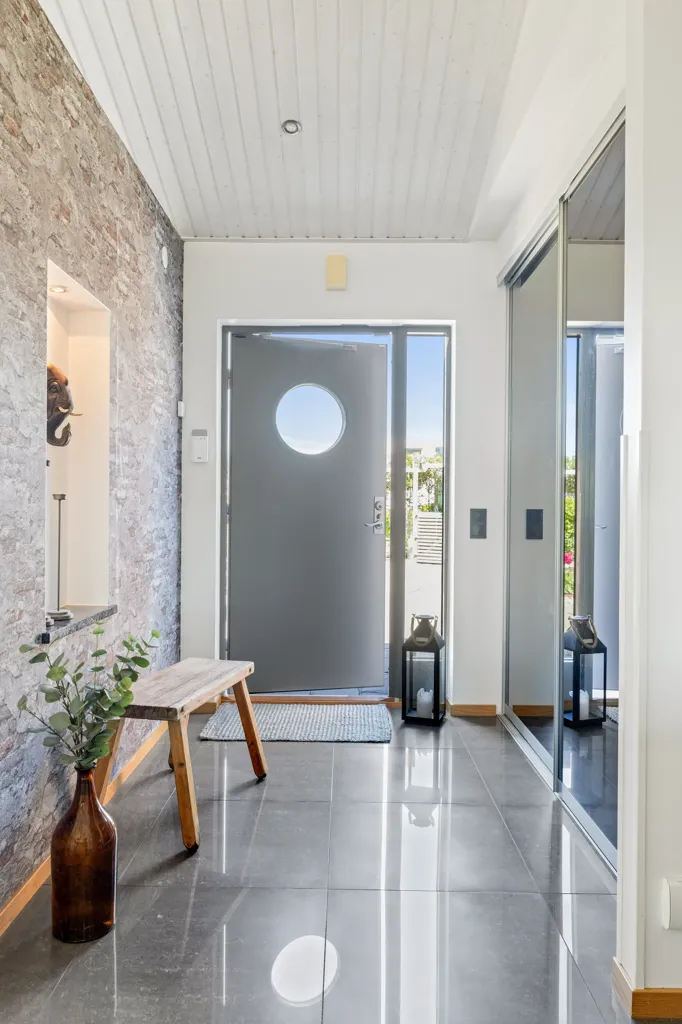 Esik - Modern Villa with Sea View in Nybrostrand