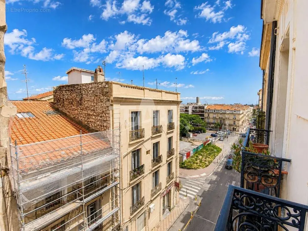 Balcon - Appartement T2 Traversant en Centre-Ville