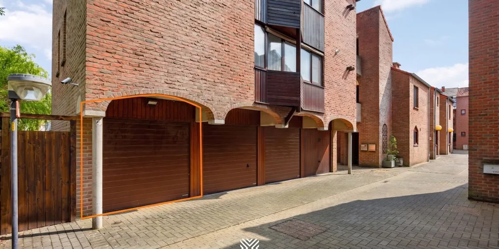 Välivaade - Renovable Plot with Garage in Runkst, Hasselt