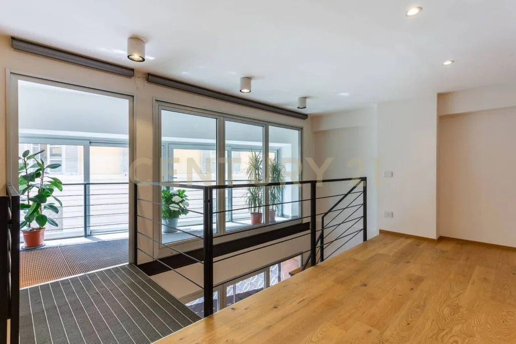 Pièces - Luxury Loft with Private Atrium in Rome