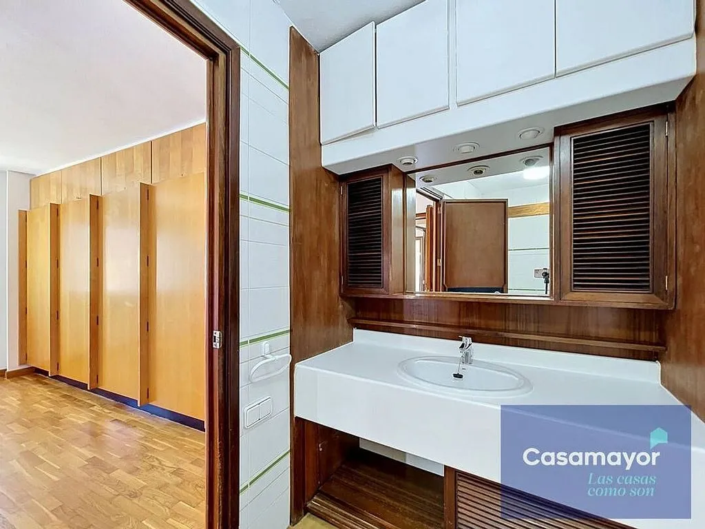 Salles de bain - Apartment with Balcony in Alicante Centre