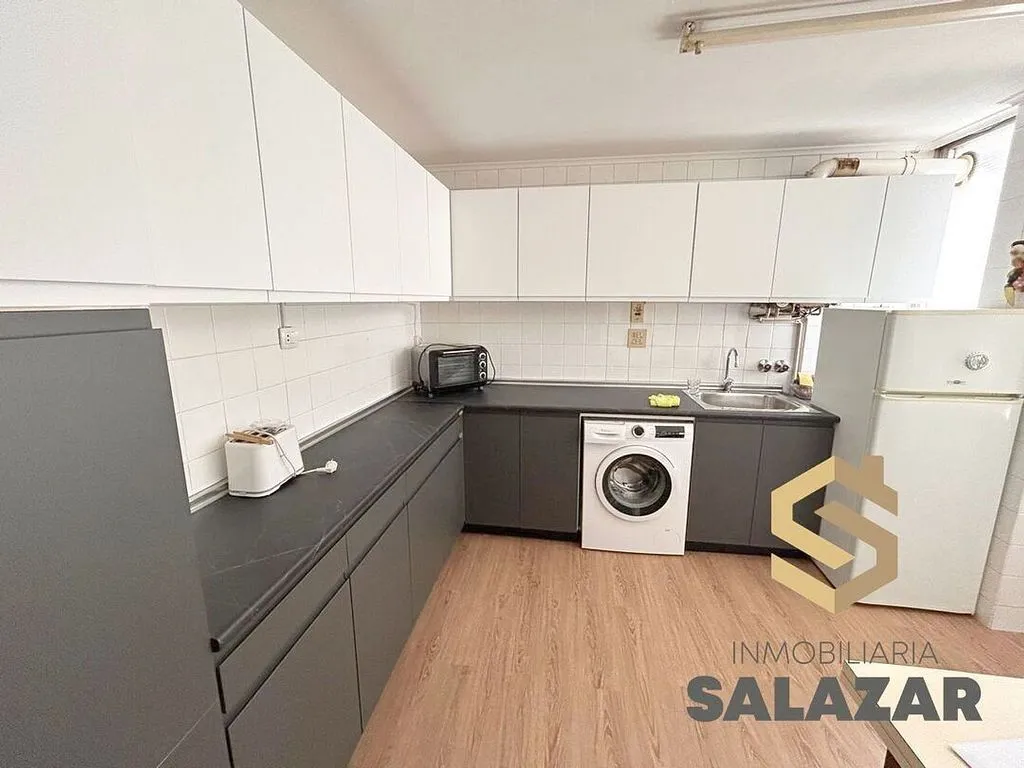 Cucina - Student Flat with Terrace on Avenida del Ferrocarril