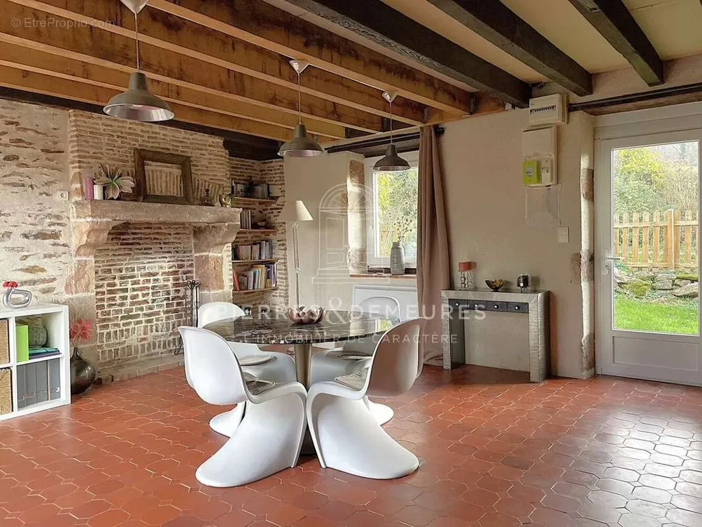Sala da pranzo - Charming Longère with Garden in Boischaut