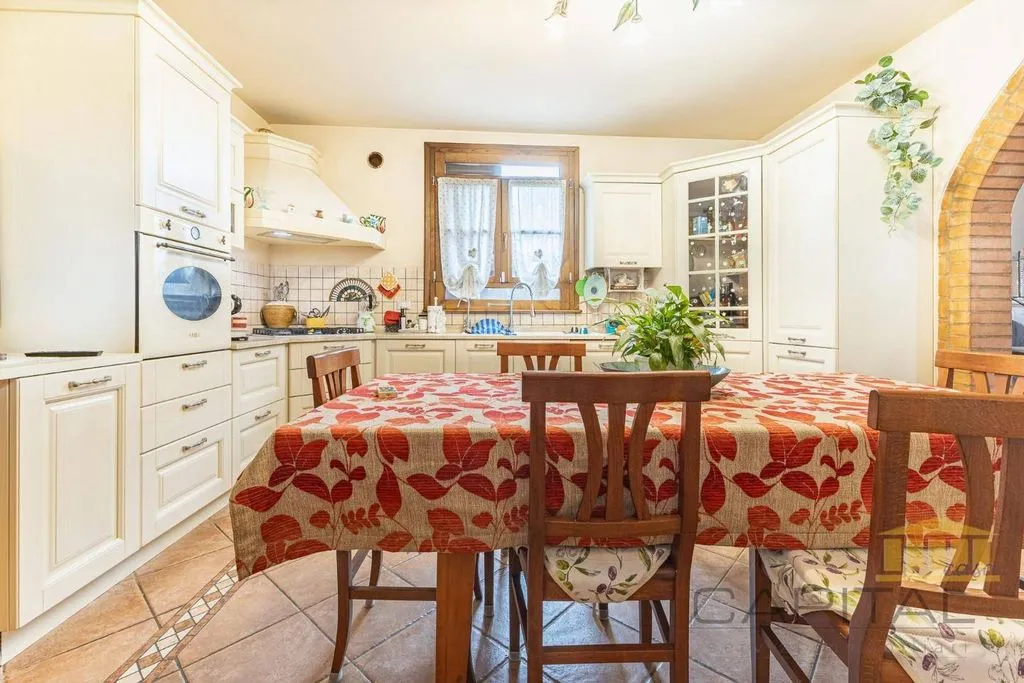 Salle à manger - Villa with Pool in Fucecchio