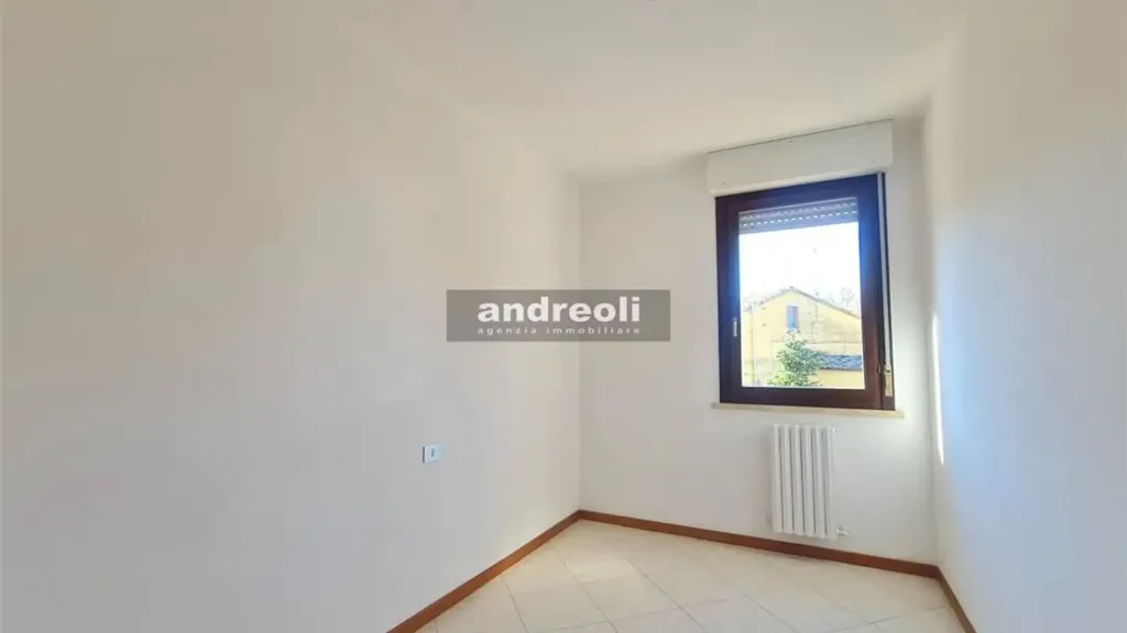 Pièces - Bright Apartment with Balcony in Jesi