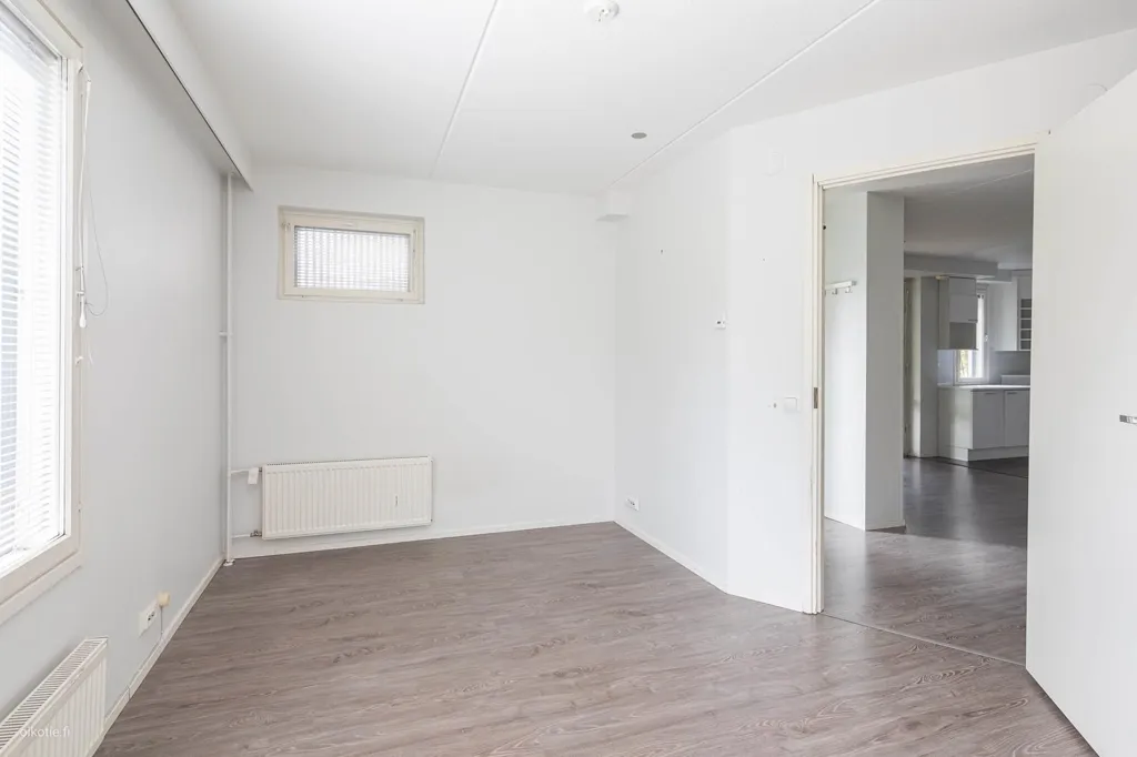 Rooms - Five-Bedroom Apartment with Sauna in Vuosaari
