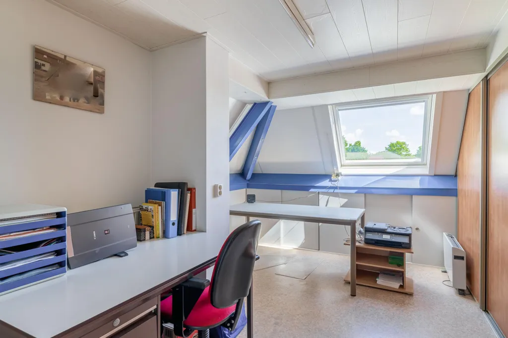 Bureau - Spacious Detached House with Garden in Hapert