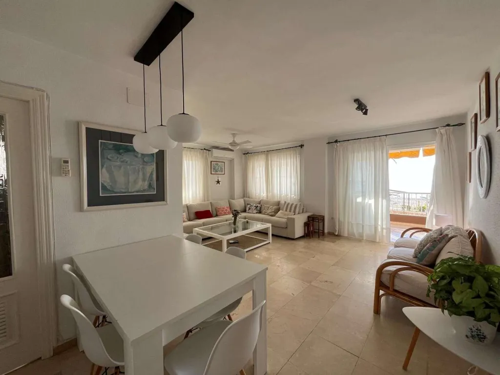 Sala da pranzo - Apartment with Beachfront in Fuengirola
