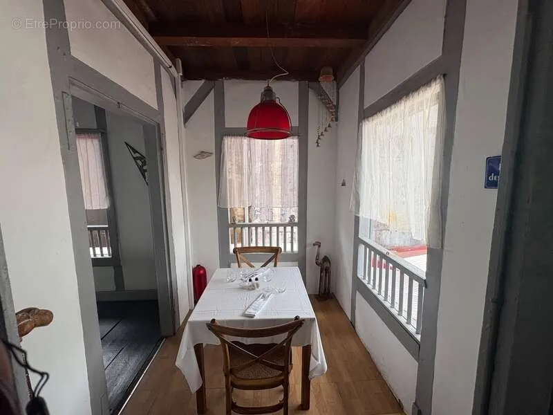 Salle à manger - Maison Créole avec Jardin au Centre de Cayenne