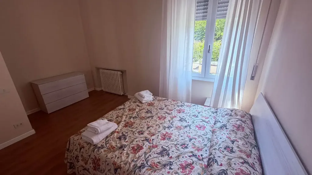 Chambres - Armed Bilocale with Terrace in Florence