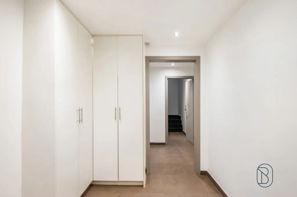 Entrée - Maison de 201 m² avec Chauffage Électrique à Deinze