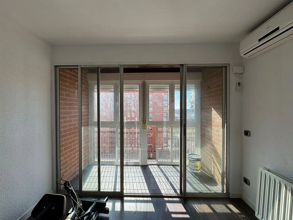 Balcon - Apartment with Terrace in Palomeras Sur Este