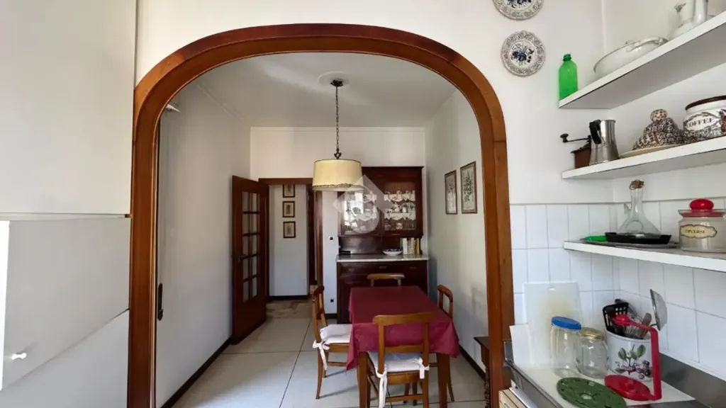 Söögituba - Fourth Bedroom Flat with Balcony in Bolzaneto