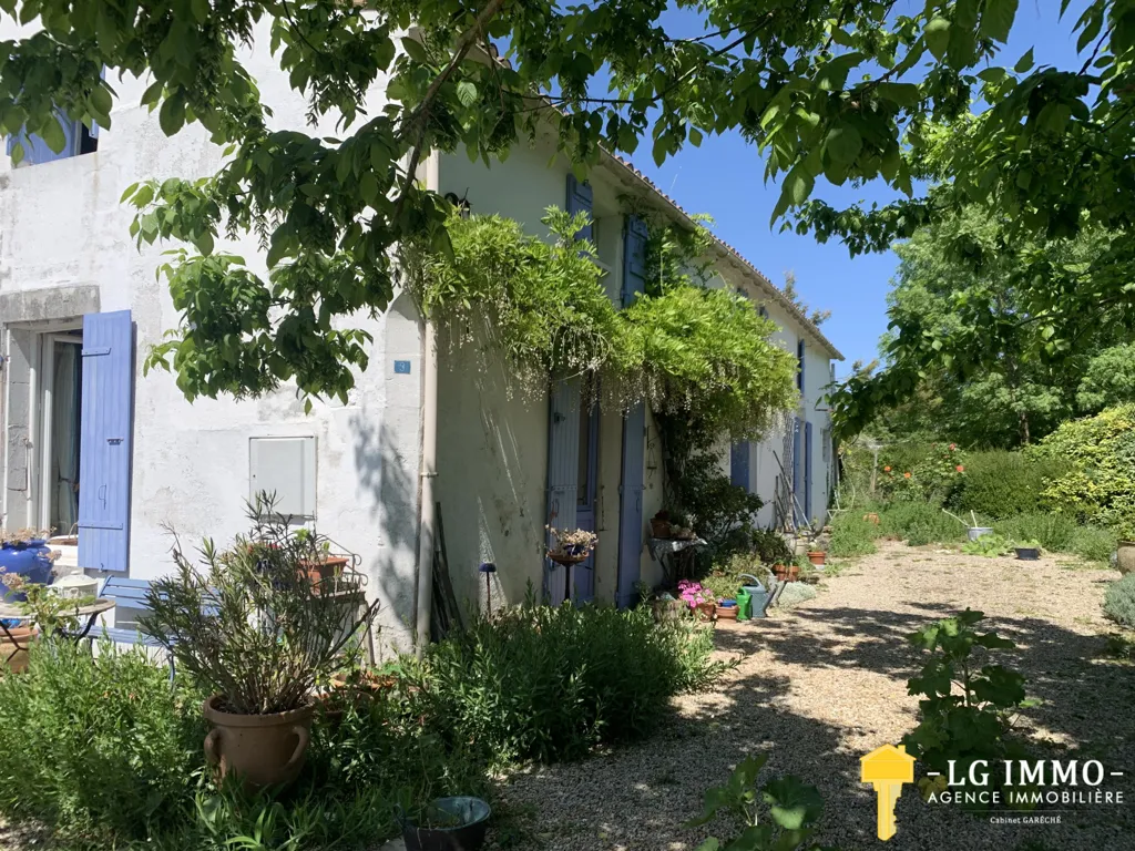 Extérieur - Propriété Charentaise avec Vue sur l'Estuaire à Arces