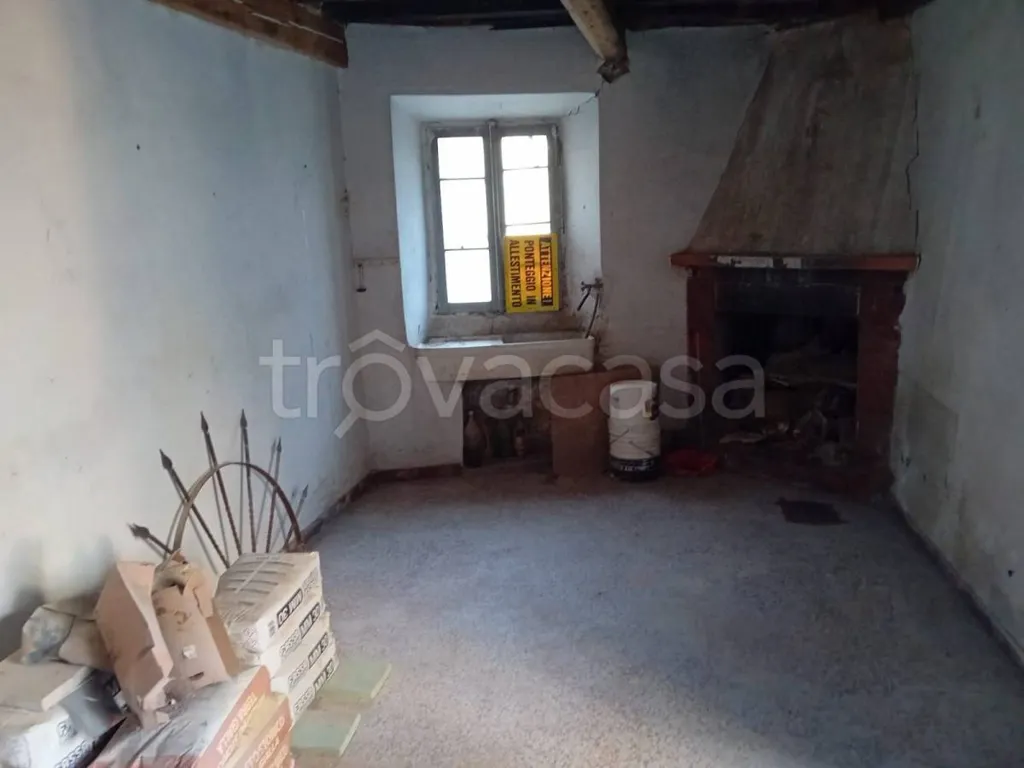 Toad - Rustic Property with Panoramic Views in Monte Cerignone