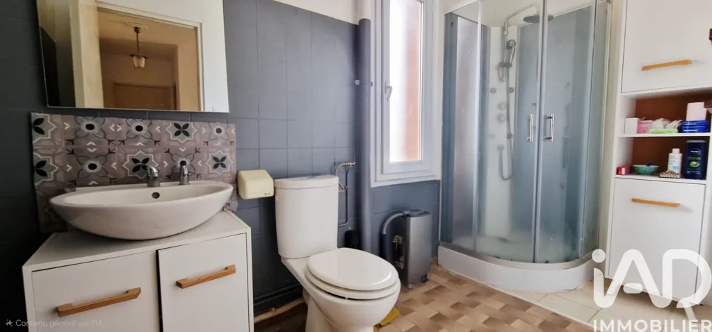 Salles de bain - Maison avec Jardin dans le Quartier Catalunya à Perpignan