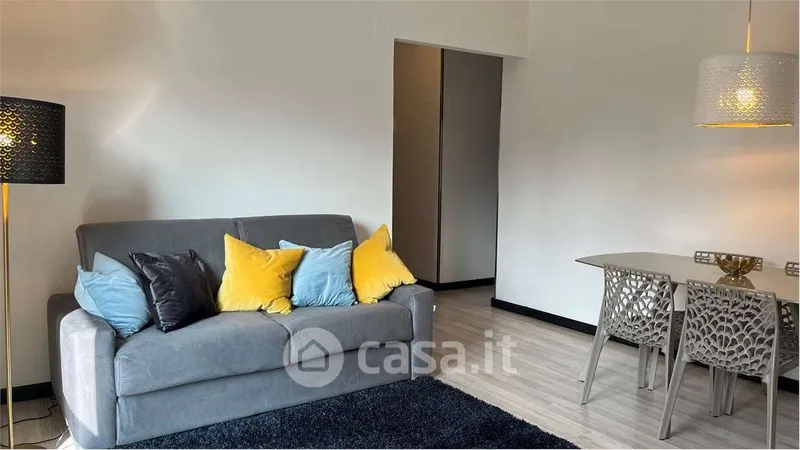 Elutuba - Fully Rented Triplex in Via Allegri, Modena