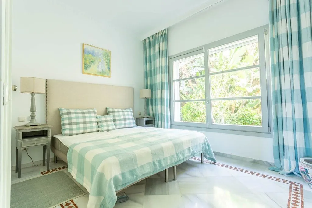 Magamistoad - Detached House with Pool in Sierra Blanca, Marbella